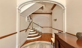 20 Berkeley Ave 3, Newport, RI 02840