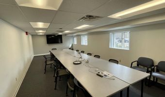 249 Western Ave, Augusta, ME 04330