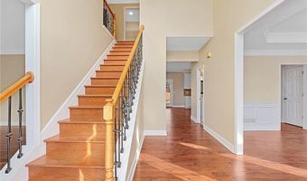 560 Kimball Crest Ct, Alpharetta, GA 30022