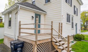 744 Hammond St, Bangor, ME 04401