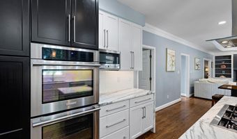 14 STONEBRIDGE Dr, Hockessin, DE 19707
