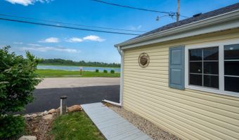 22869 W Lake Shore Dr, Antioch, IL 60002