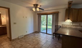 707 S GOLDENROD Dr, Appleton, WI 54914