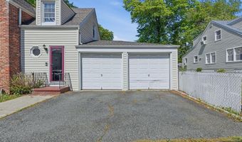 2 Lloyd Pl, Belleville, NJ 07109
