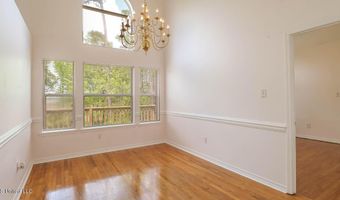 2106 Lauren Dr, Biloxi, MS 39532