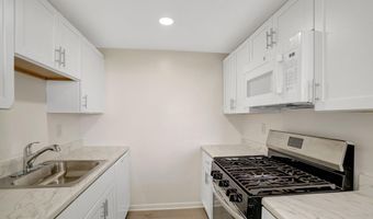 4600 DUKE St 1501, Alexandria, VA 22304
