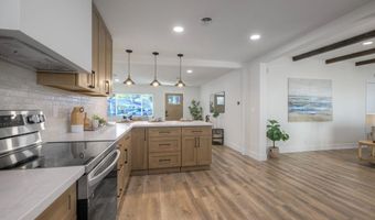 728 Hackberry Pl, Fallbrook, CA 92028