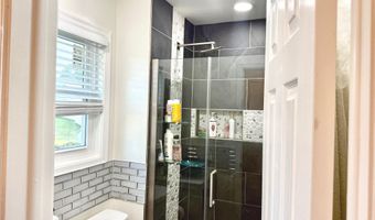 11009 FRUITWOOD Dr, Bowie, MD 20720