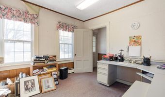 33 Bunker Hill Rd, Auburn, NH 03032