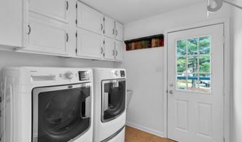 113 Arneytown Hornerstown Rd, Allentown, NJ 08501