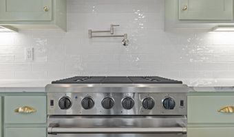 1240 Lighthouse Ln, Brookings, OR 97415