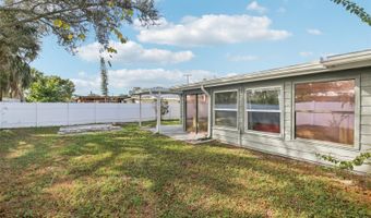 520 FAIRFAX Ln, Apollo Beach, FL 33572