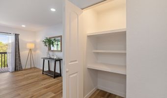98-1069 Komo Mai Dr F/40, Aiea, HI 96701