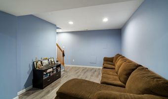 6 Foxmoor Ln, Bayville, NJ 08721