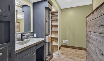 13422 Countiss Rd, Abingdon, VA 24210