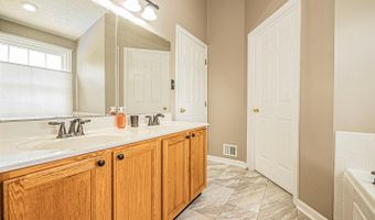 2 REDFERN Pl, Boonsboro, MD 21713
