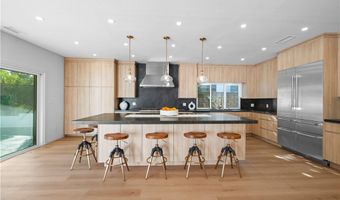 4230 Alonzo Ave, Encino, CA 91316