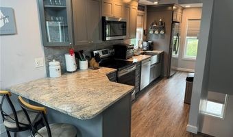 46 Follett Rd, Narragansett, RI 02882