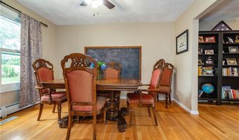 65 Jeri Lynn Cir, Warwick, RI 02886