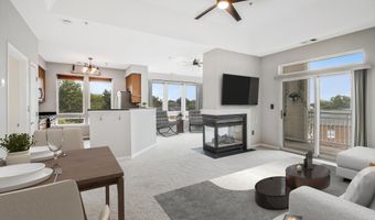 801 S GREENBRIER St 412, Arlington, VA 22204