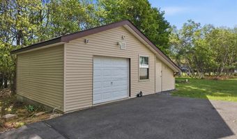 242 Colonial Ter, Albrightsville, PA 18210