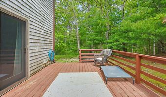 49 Round House Rd, Bourne, MA 02532