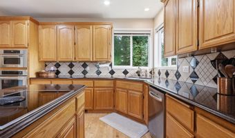 16431 SW TIMBERLAND Dr, Beaverton, OR 97007