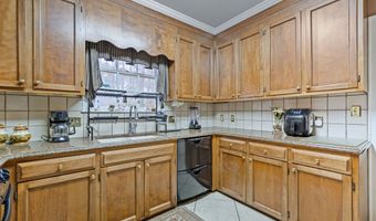 2530 E ALBERSON Dr, Albany, GA 31721