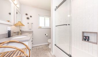 2041 Norfolk Ave, Ann Arbor, MI 48103