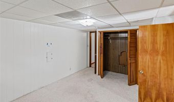 7 Hickerson Pl, Alton, IL 62002