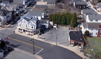3 Carroll Ave, Newport, RI 02840