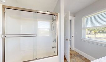842 CHETCO POINT Ter, Brookings, OR 97415