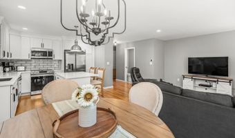 57 Gillette Way 57, Bristol, CT 06010