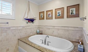 24 Brown And Howard Wharf 302, Newport, RI 02840