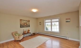 110 Streamside Ln, Bangor, ME 04401