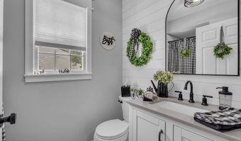 220 Edward Ave, Bayville, NJ 08721