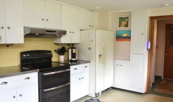 26 Woodland Dr, Barre, VT 05641