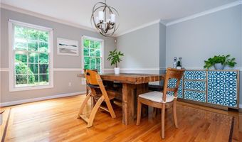 7 Wickham Rd, North Kingstown, RI 02852