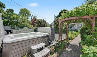 513 10th Ave, Belmar, NJ 07719