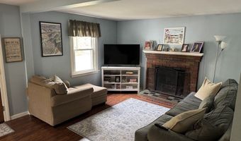 20 Rockaway Rd, Auburn, MA 01501