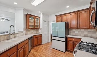 1496 Fallsbrook Ct NW, Acworth, GA 30101