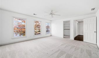 135 Staghound Ct, Alpharetta, GA 30005