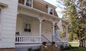 7 Nichols Ln 5, Hopkinton, RI 02832