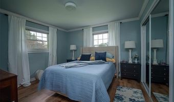 9404 River Rd, Algonac, MI 48001