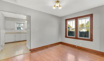 3400 Milton Dr, Alton, IL 62002