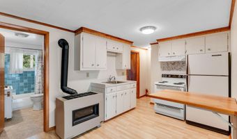 4 Long St, Barre, VT 05641