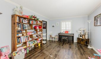 208 Edgewood Dr, Americus, GA 31709