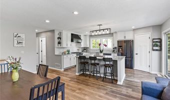 4579 141st St W, Apple Valley, MN 55124
