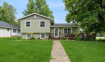1525 Rapids St, Adel, IA 50003