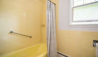 29 Leonard St, Barre, VT 05641
